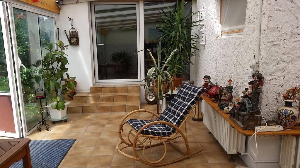 Guest house Haus Naehe Flughafen Und Messe